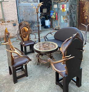 Превью Пуфик из рога оленя