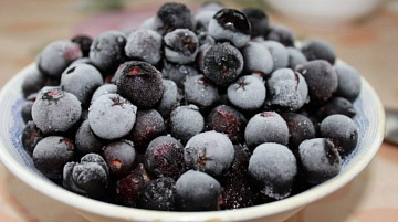 Фото Черноплодная рябина быстрозамороженная в коробке по 10 кг